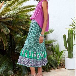 XIRENA Taryn Skirt Boho Floral Intro Vert Midi Green with Pockets Size XS